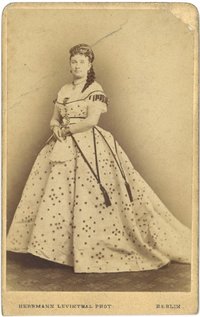 Wallner, Agnes, geb. Kretschmar (1824–1901), Schauspielerin