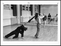 Bild aus dem Choreographie-Unterricht an der Hochschule für Schauspielkunst Ernst Busch